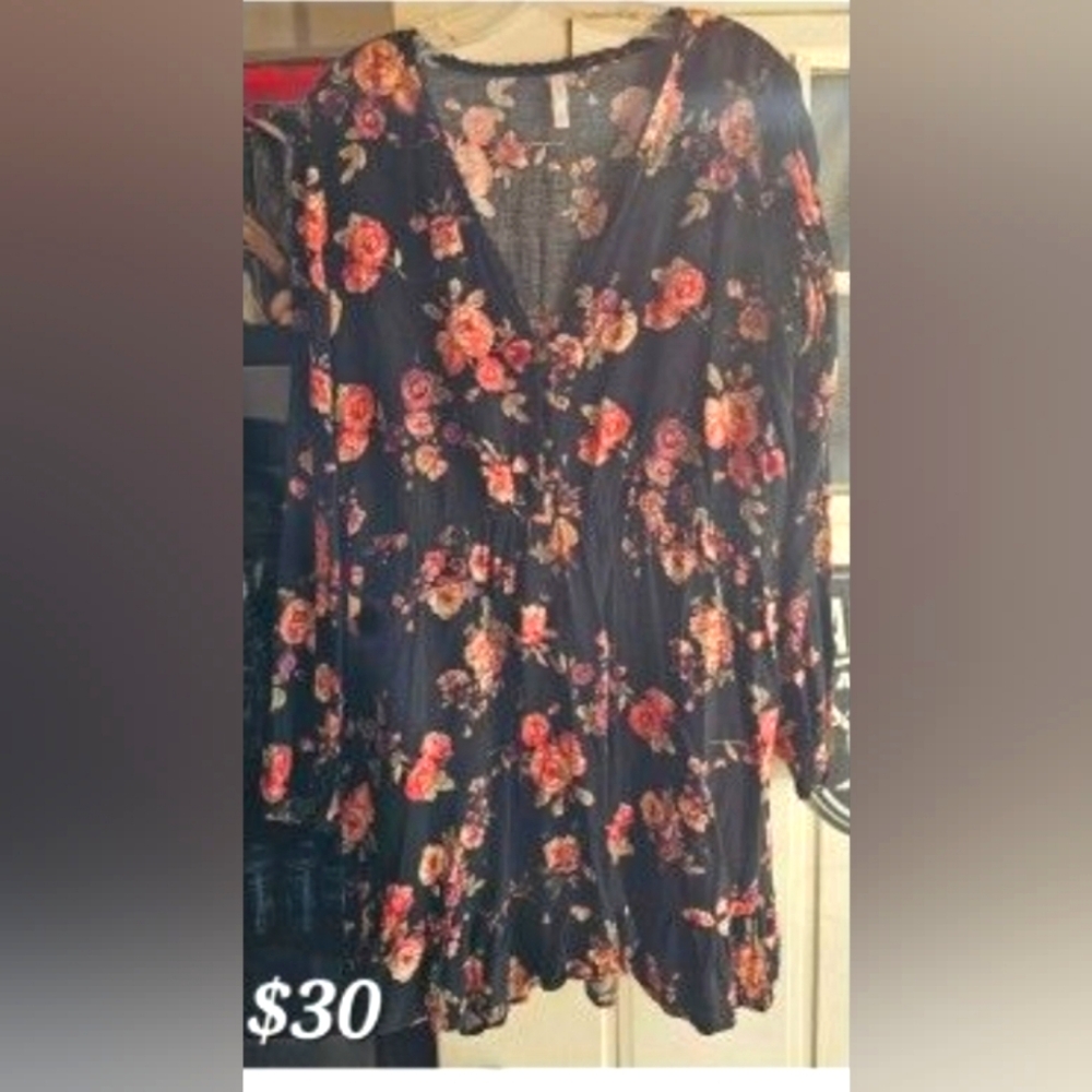 Dressy long sleved dress/shirt